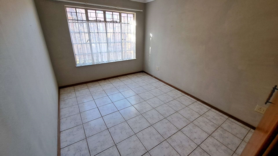 3 Bedroom Property for Sale in Pellissier Free State